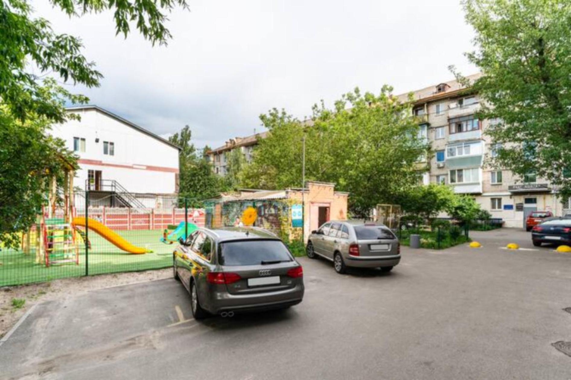 Затишна 2К Квартира З Усім Необхідним Для Життя Поряд З Метро Дарниця Kiev Buitenkant foto